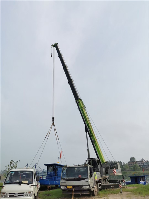 芦淞区桥梁建设吊装案例